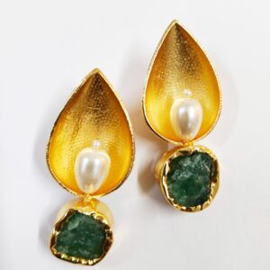 Gold and Pearls Earrings