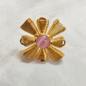 Weiss Gold Wire Flower Ring