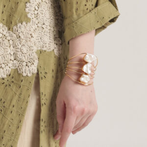 Elegant Western Style Gold Plated Bracelet