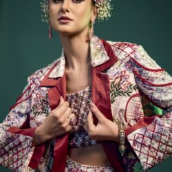 Adaa Crop Jacket With Blouse And Pre-draped